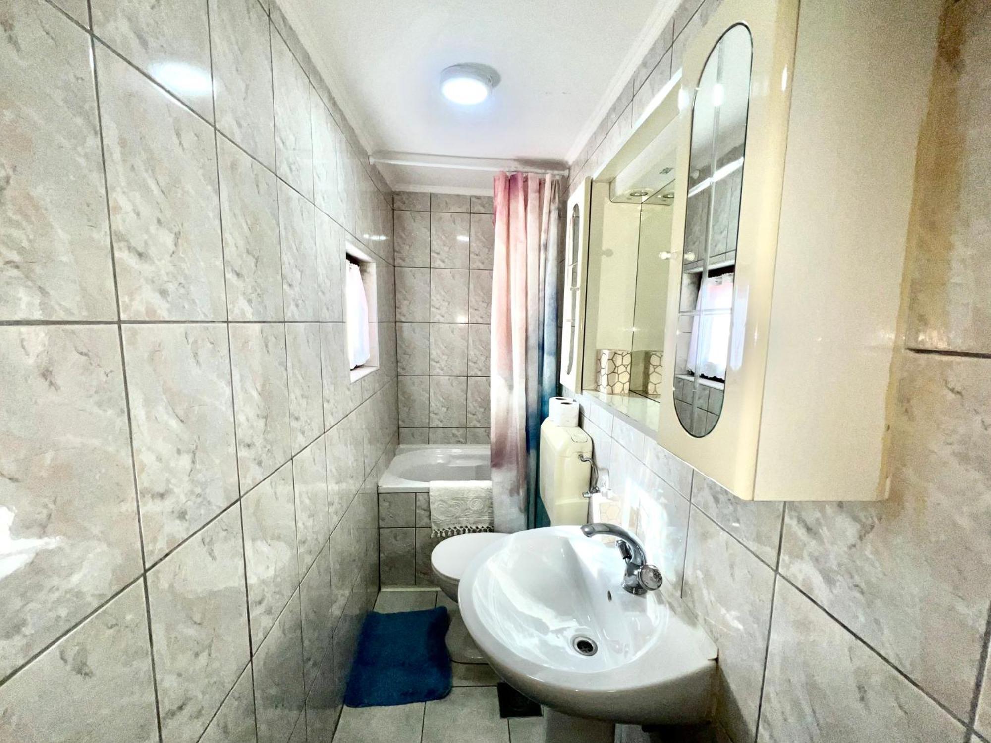 Hani Studio Apartment Сараево Екстериор снимка